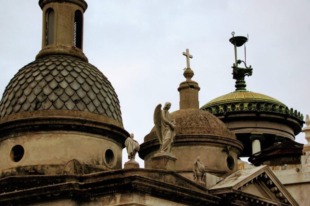 la recoleta cemetery