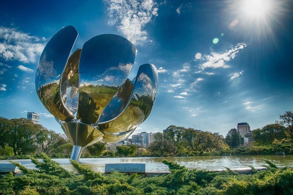Floralis Genérica | 5 Amazing Things to Know about the Giant Steel Flower in Buenos Aires 6 floralis generica | buenos aires