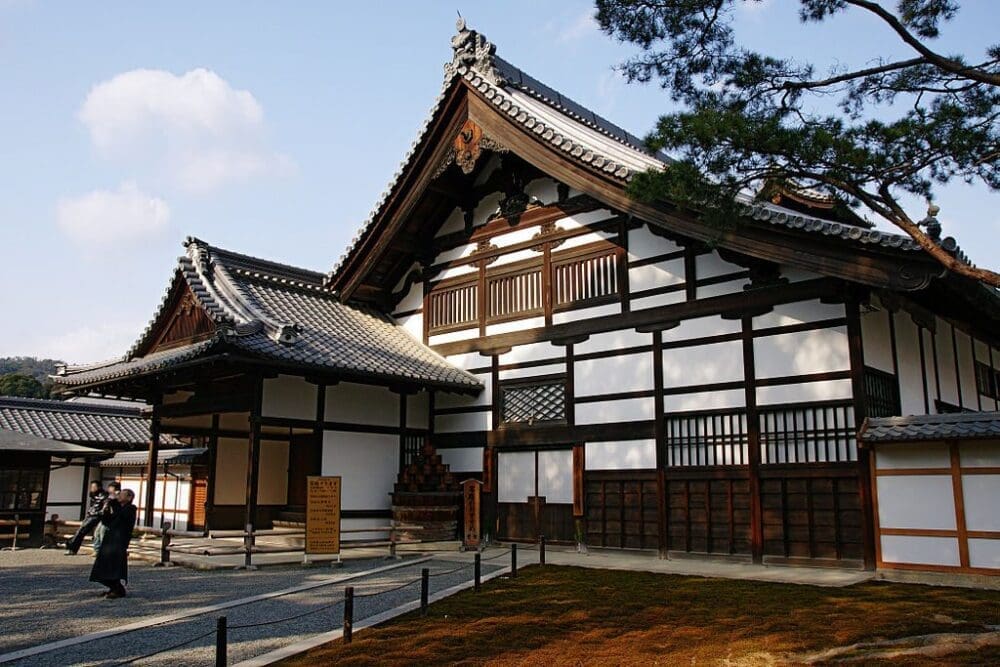 Magic Hour at Kinkakuji Temple, the Golden Pavilion in Kyoto 5 kinkakuji temple | zen architecture