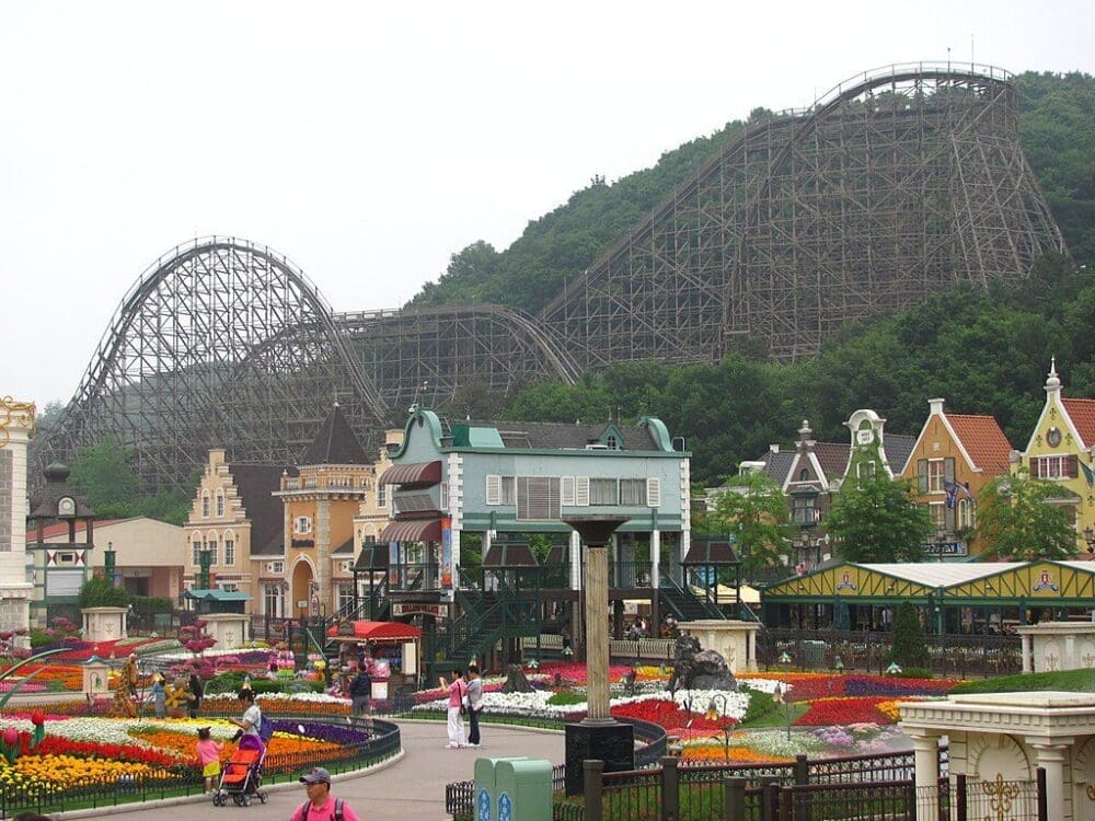 Seollal in Seoul 2026 | 11 Fabulous Things to do for Korean Lunar New Year 26 seollal in seoul | everland resort