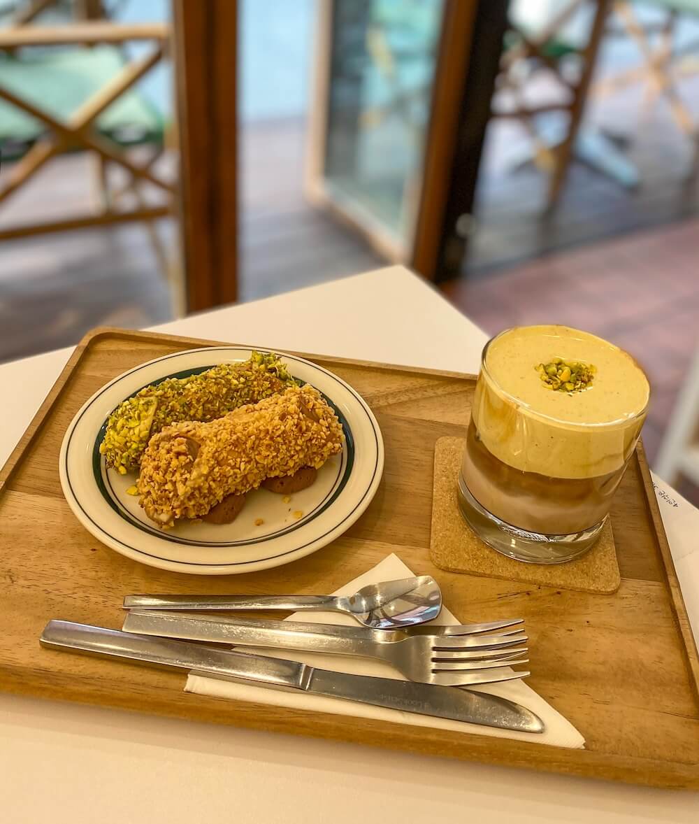 7 Delicious Places to Eat near Jamsilsaenae Station in Seoul | My Personal Favorites! 15 jamsilsaenae cafe | tressed