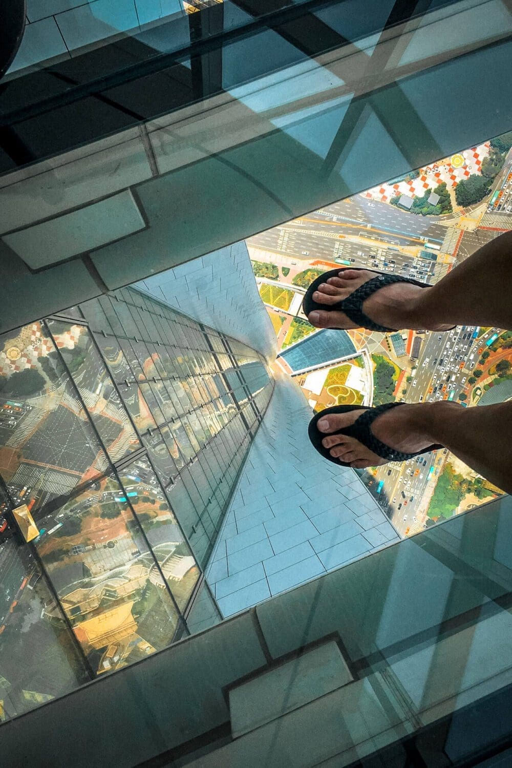 Seoul Sky Observatory in Lotte World Tower has the Best Views in Seoul... 555 Metres Up! 10 Seoul Sky Observatory | Transparent floors