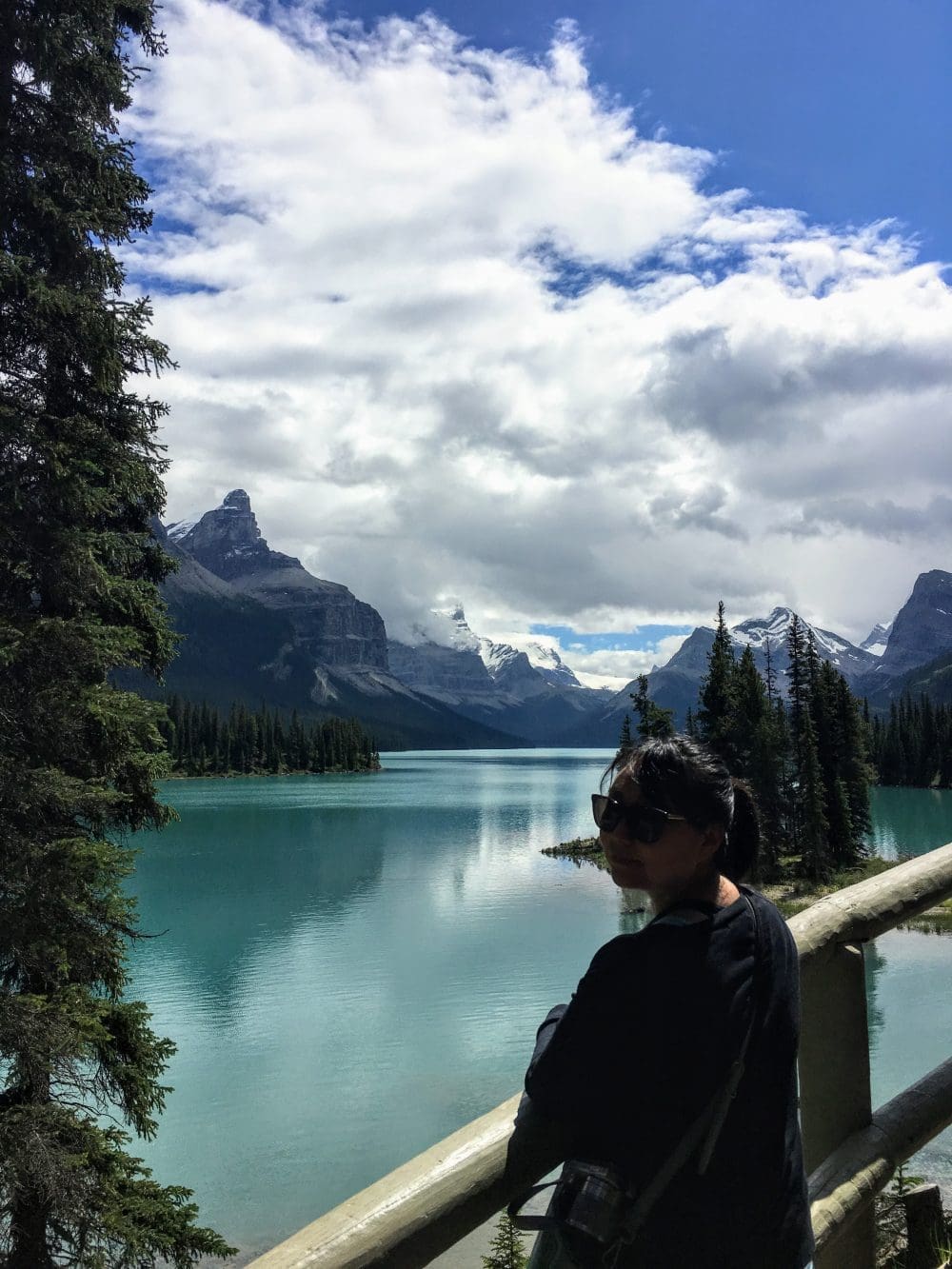Maligne Lake Cruise | How to visit Famous Spirit Island in Jasper 2 maligne lake and the hall of gods