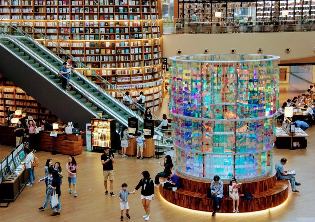 new art piece in starfield library