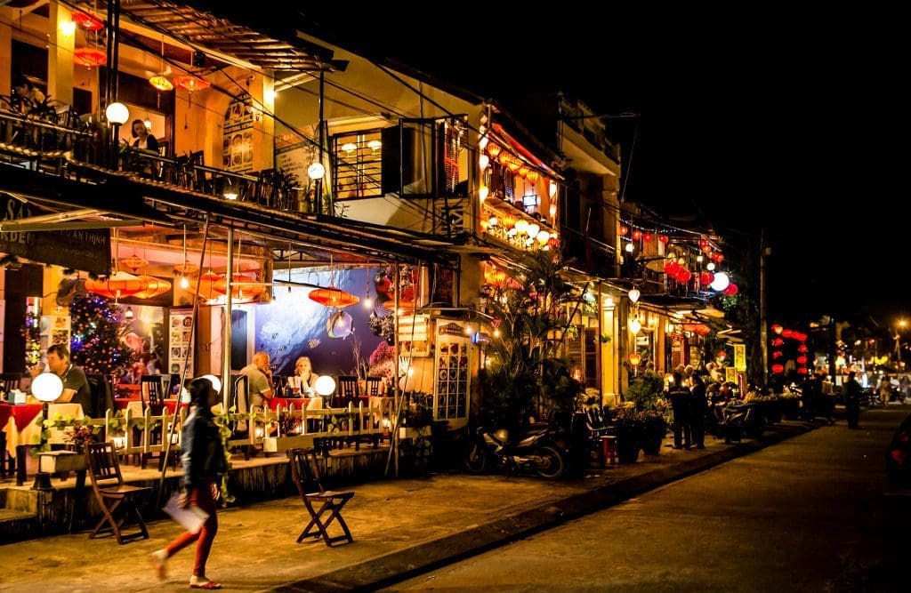 Things to do in Hoi An | How to spend 3 Amazing Days 2 things to do in hoi an, lanterns and authentic buildings