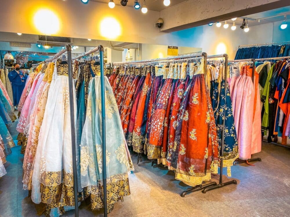 renting a hanbok in seoul | hanboknam