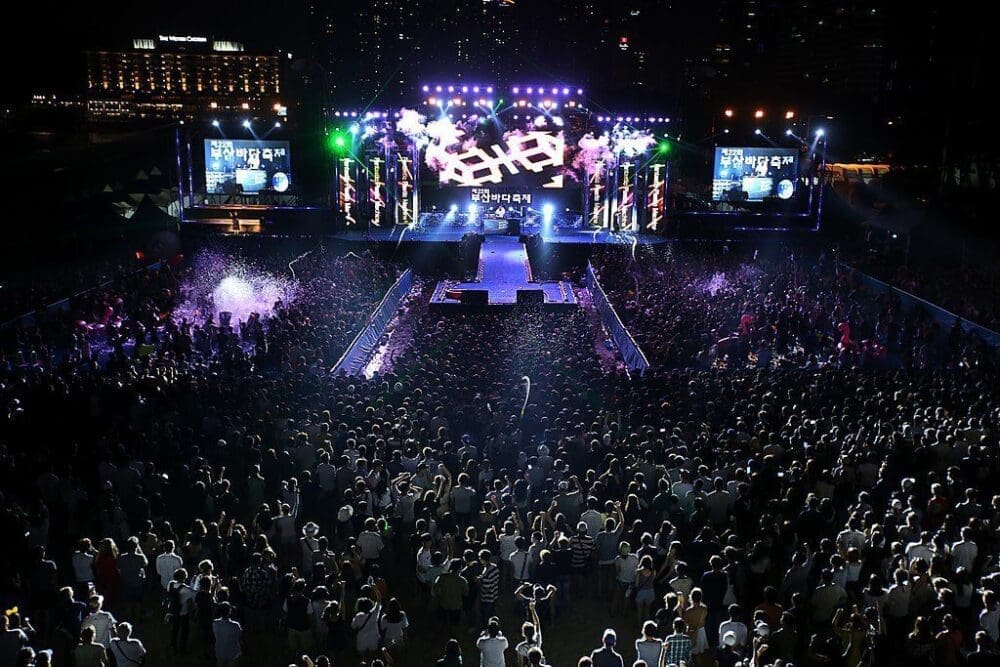 Korea in August 2026 | Weather + Best Festivals (15 Year Local's Guide) 27 august in korea | busan sea festival