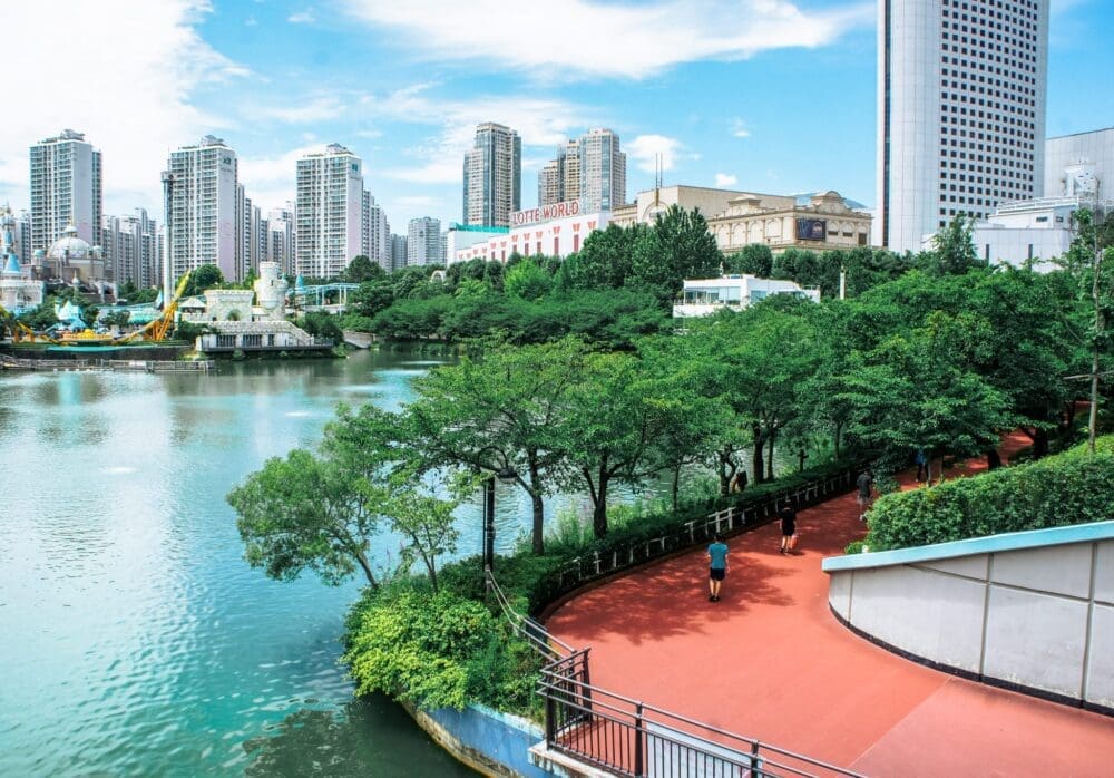 west lake at songpa naru park