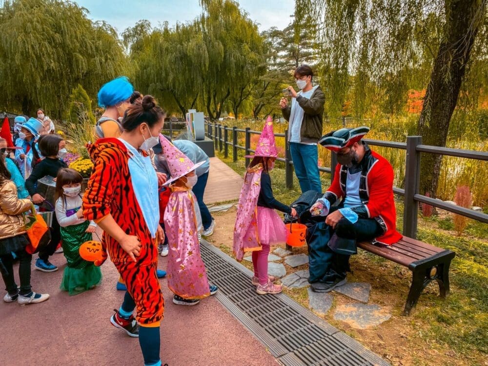The Best Events to Celebrate Halloween in Korea in Spooky Style 10 halloween in korea | trick or treat