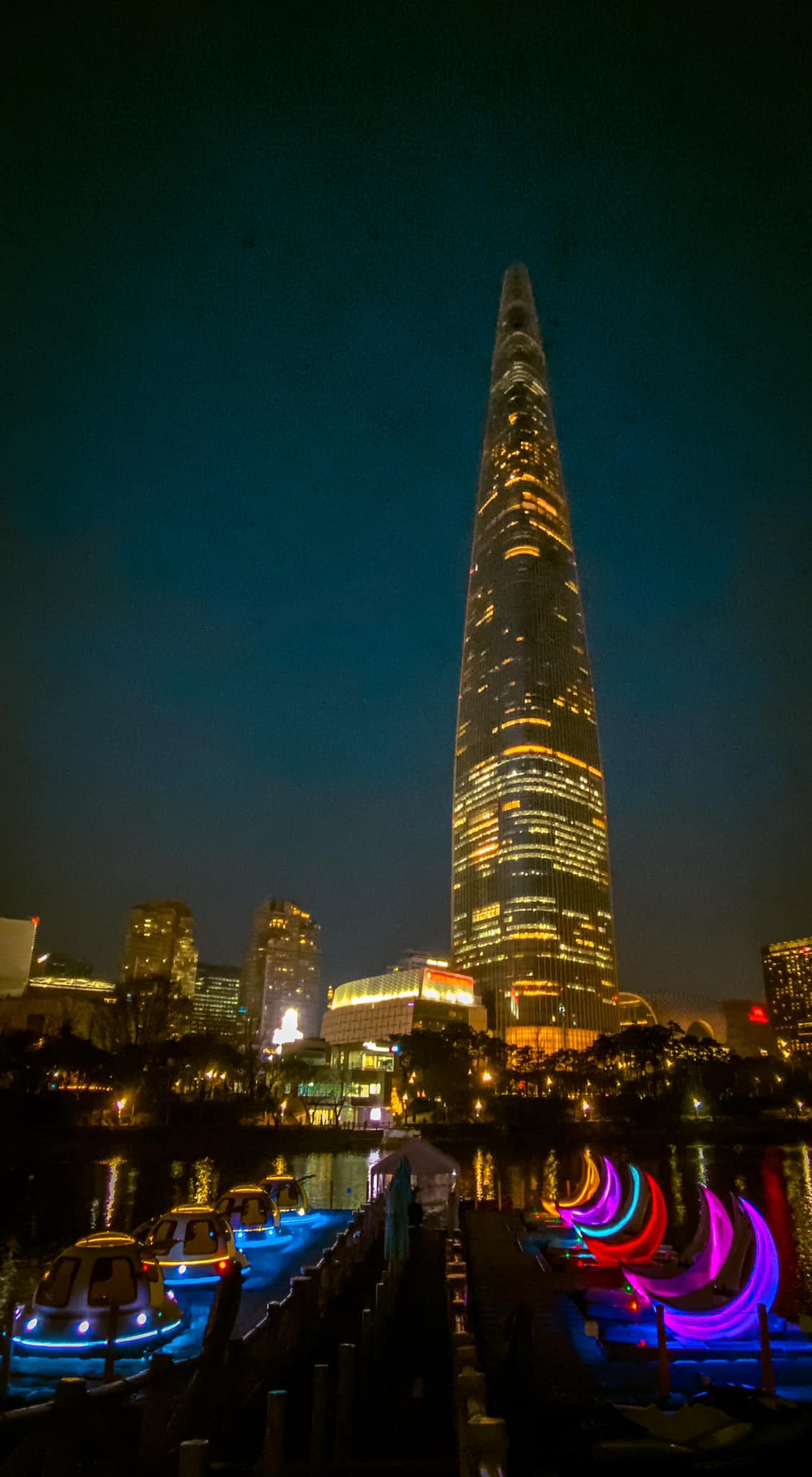 Seoul Sky Observatory in Lotte World Tower has the Best Views in Seoul... 555 Metres Up! 4 lotte world tower | seokchon lake moon boats
