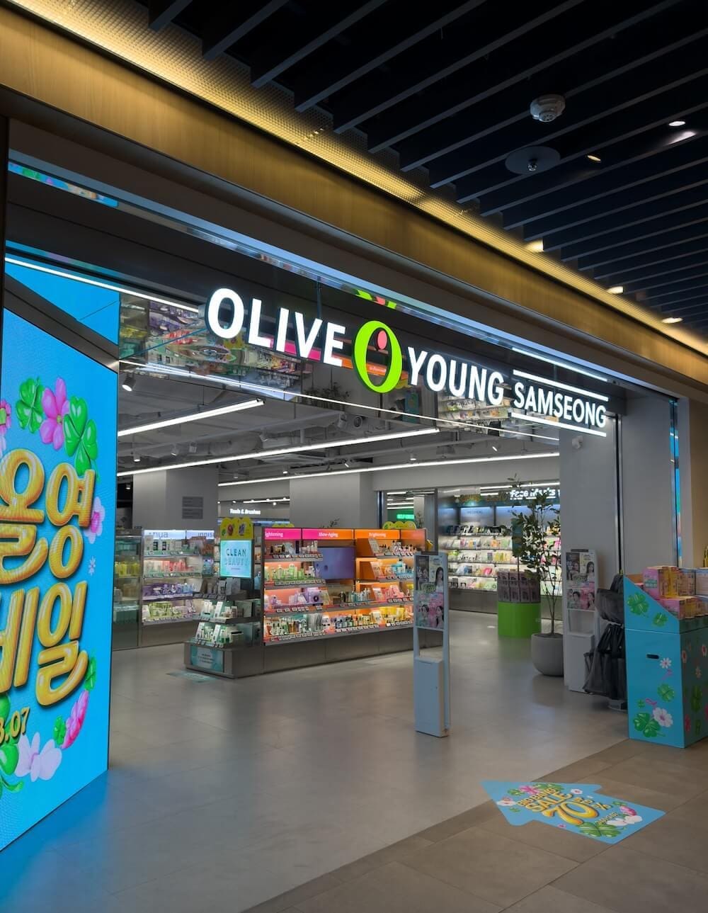 Starfield COEX Mall Guide: 12 Best Things to Do + Navigation Hacks 4 olive young at starfield coex mall
