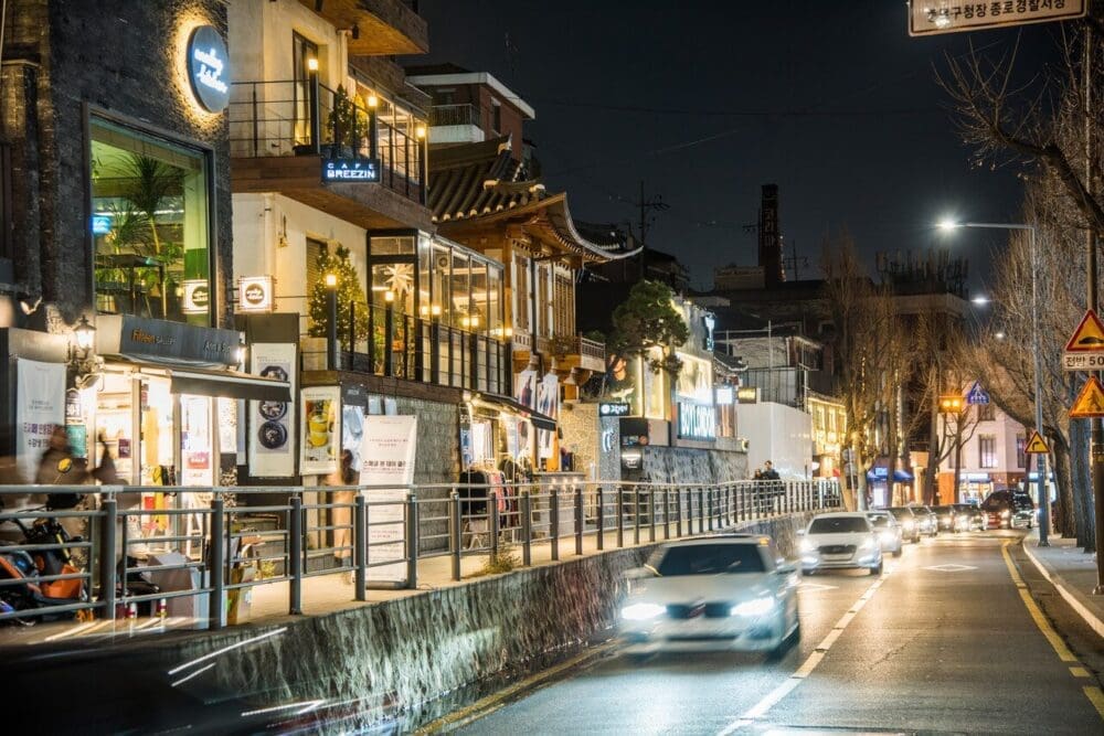 where to stay in seoul | insadong