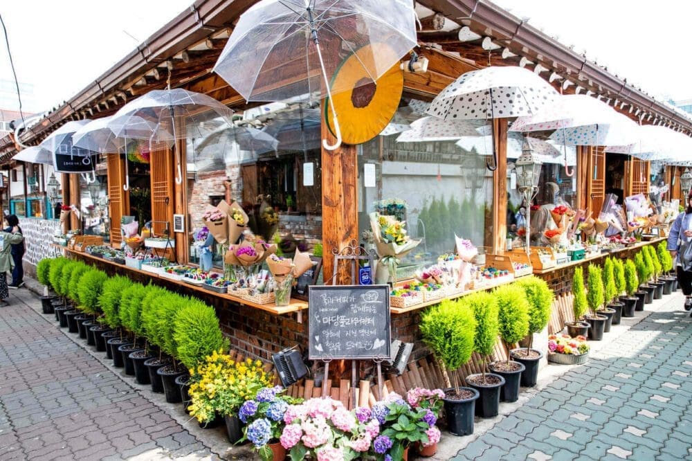 Korea in June 2026 Travel Guide | Lessons from 15 Years in Seoul 33 korea in june | ikseon-dong