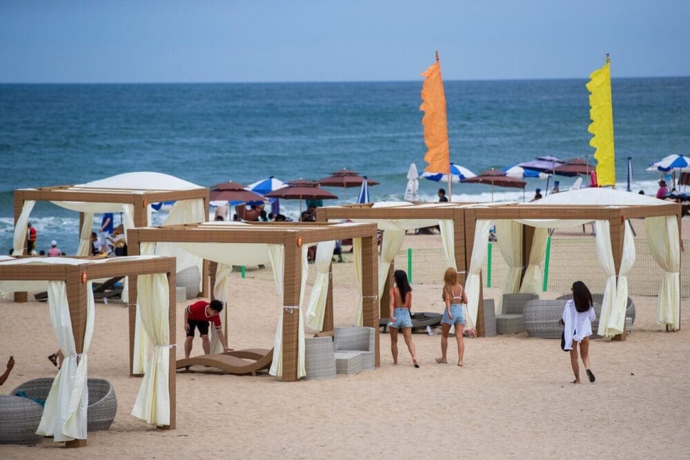 Korea in August 2026 | Weather + Best Festivals (15 Year Local's Guide) 9 august in korea | yangyang surfyy beach