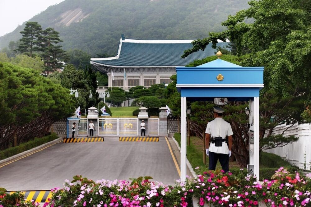 cheong wa dae, the blue house