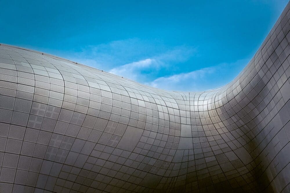dongdaemun design plaza seoul korea