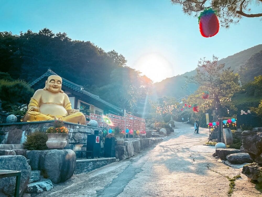 The 3,000 Buddhas at Waujeongsa Temple in Yongin Will Awaken Your Spirit 3 waujeongsa temple | yongin korea