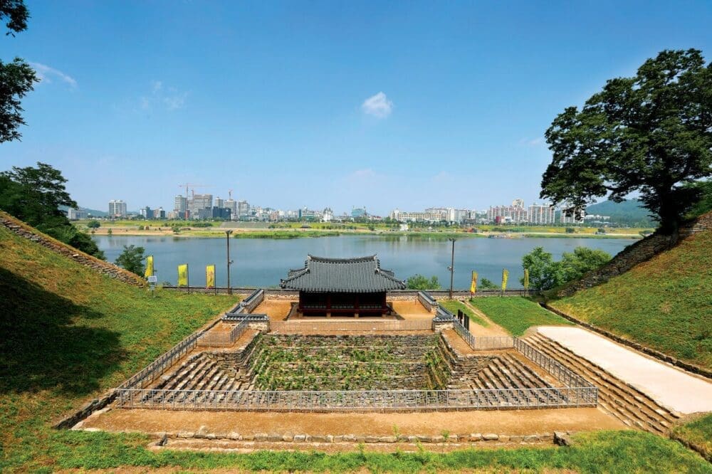 Gongju Travel Guide | 11 Glorious Things to do in this Gem of the Baekje Kingdom 13 gongju-si | gongsanseong fortress