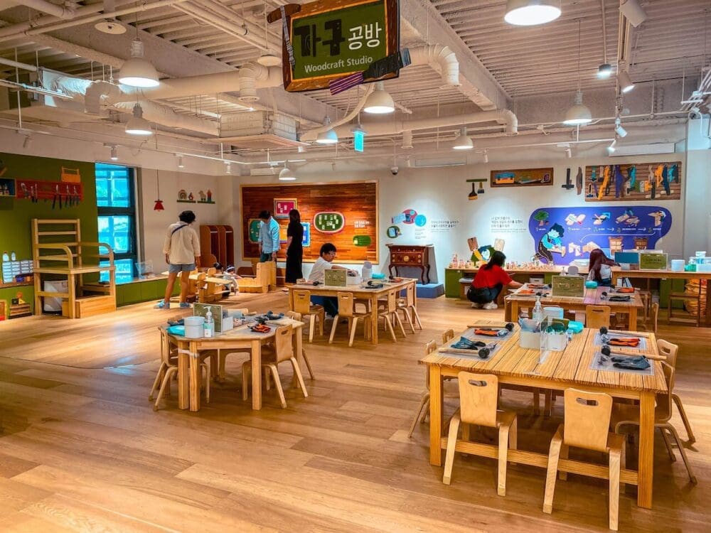 76 Delightful Things to do on a Rainy Day in Seoul (+ Heat and Pollution too!) 33 things to do indoors in seoul with kids | seoul museum of craft art