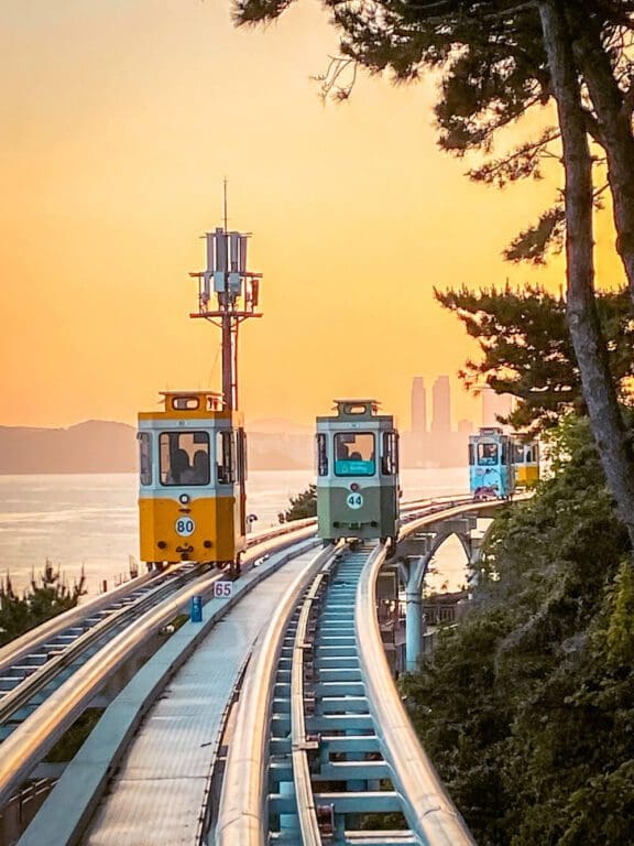 About Travel Stained 14 korea in october | blue line park