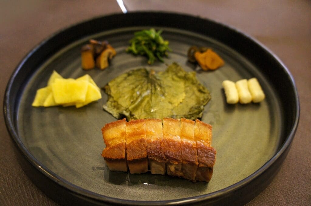 Chuseok in Seoul 2026 | 9 Wonderful Things to do for Korean Thanksgiving 20 Modern Korean dessert course served at the two-Michelin-starred Jungsik Seoul restaurant in Gangnam during a lunch tasting.