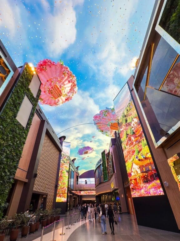 76 Delightful Things to do on a Rainy Day in Seoul (+ Heat and Pollution too!) 83 Aurora Digital street at inspire entertainment resort in incheon