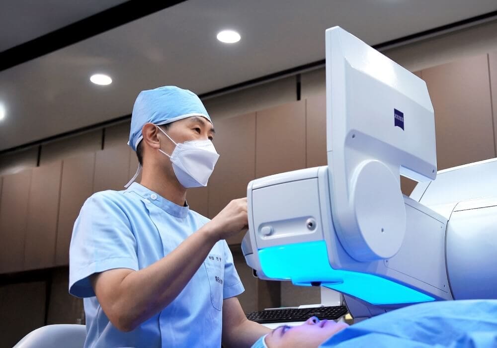 laser eye surgery at bright eye clinic in seoul
