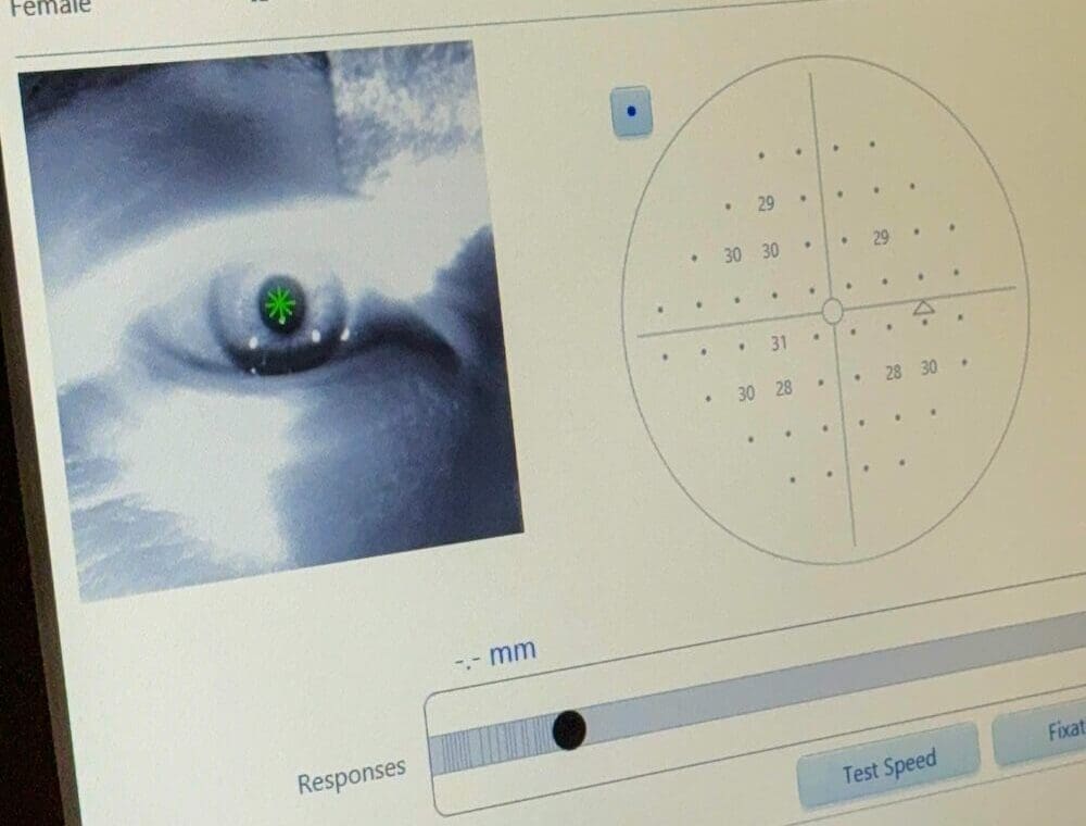 eye exam at bright eye clinic in seoul